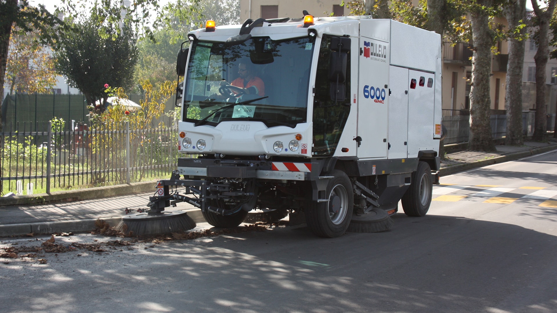 Dulevo Strassenkehrmaschine