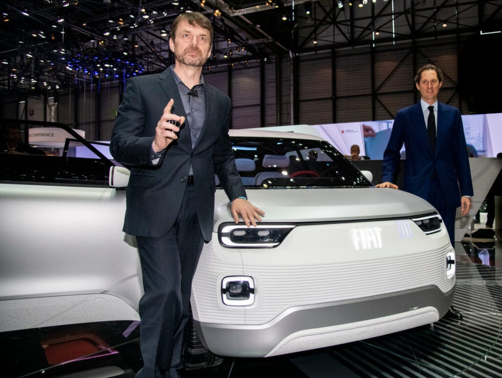 FCA-CEO Mike Manley und FCA-Vorstand John Elkann in Genf 2019